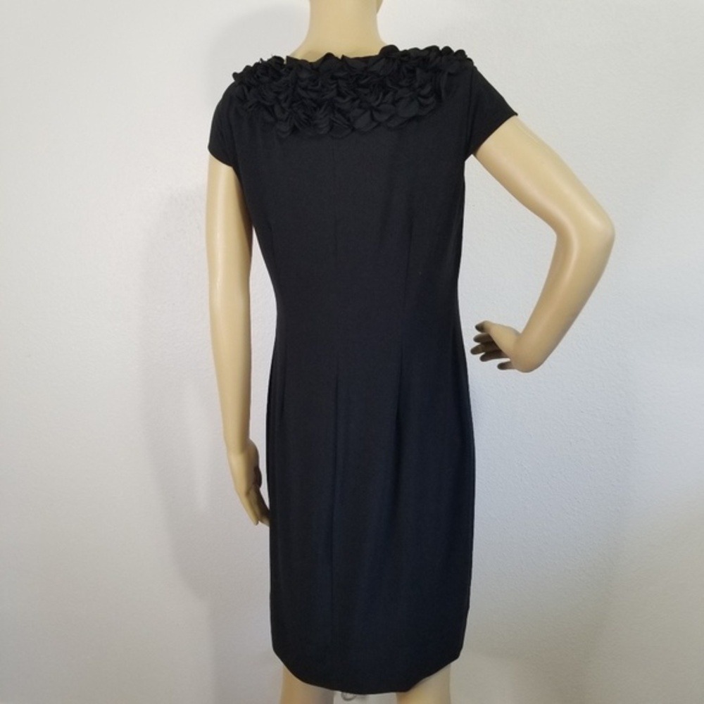 Taylor Black Floral Rosette Neckline Cap Sleeve Sheath Dress Size 10 RN 67473 - Picture 3 of 6
